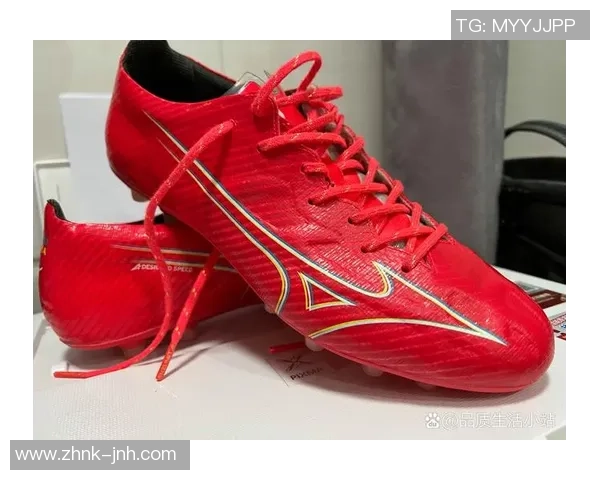 探索人工草场足球鞋的优势与选择指南助你提升球场表现